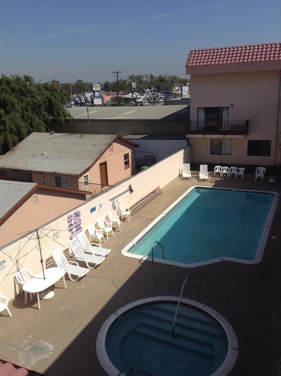 Budget Inn Anaheim/Santa Ana Exteriör bild