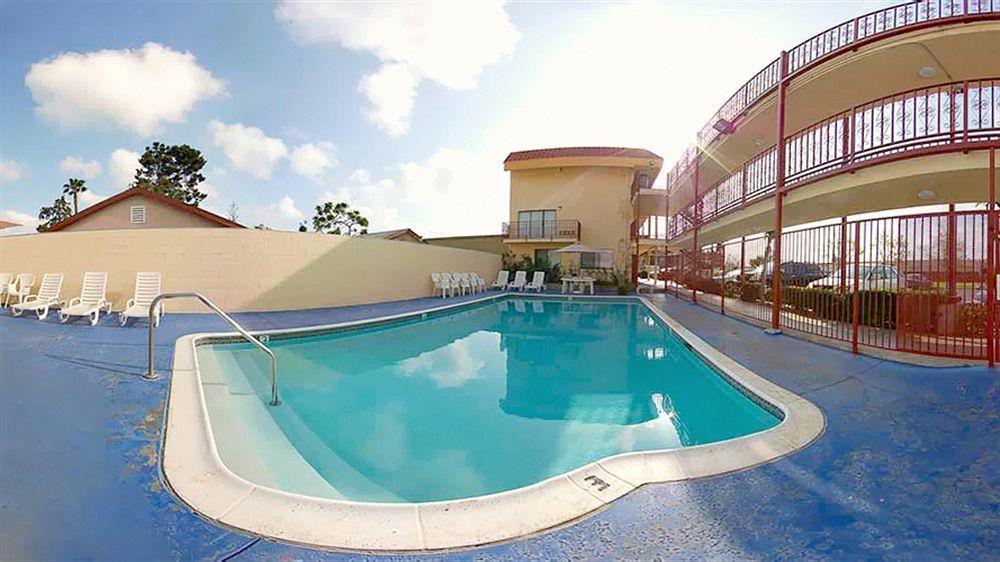 Budget Inn Anaheim/Santa Ana Exteriör bild